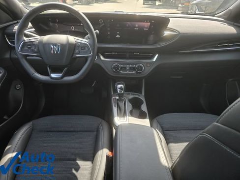 Used 2024 Buick Envista Preferred w/ Convenience I Package FWD image 14