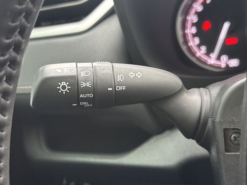 Used 2024 Toyota RAV4 XLE Premium image 14