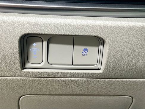 Used 2024 Kia Sorento S w/ Panoramic Sunroof Package image 10