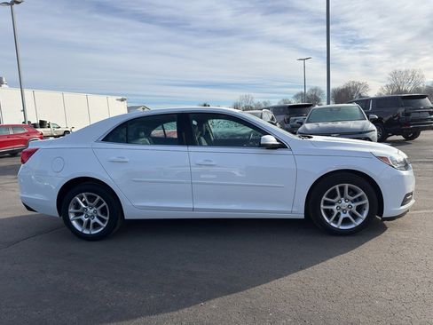 Used 2015 Chevrolet Malibu LT w/ Power Convenience Package image 4