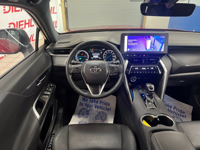 Used 2024 Toyota Venza Nightshade AWD/4WD image 32