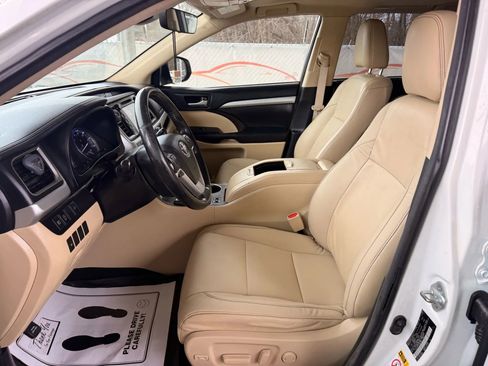 Used 2018 Toyota Highlander XLE image 15
