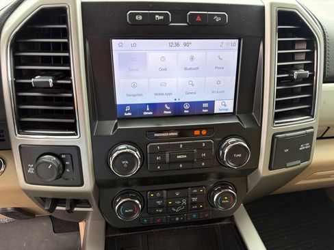 Used 2021 Ford F350 Lariat w/ Lariat Ultimate Package AWD/4WD image 2