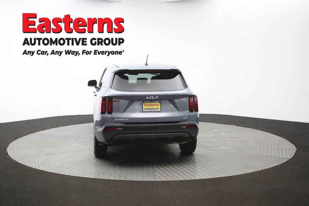 Used 2023 Kia Sorento LX AWD/4WD image 65