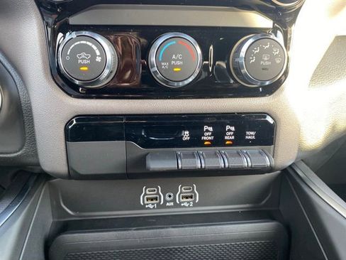 New 2026 RAM 1500 Express image 24