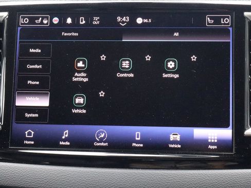 Used 2022 Chrysler Pacifica Touring-L FWD image 21