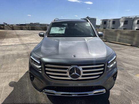 New 2026 Mercedes-Benz GLB 250 image 2