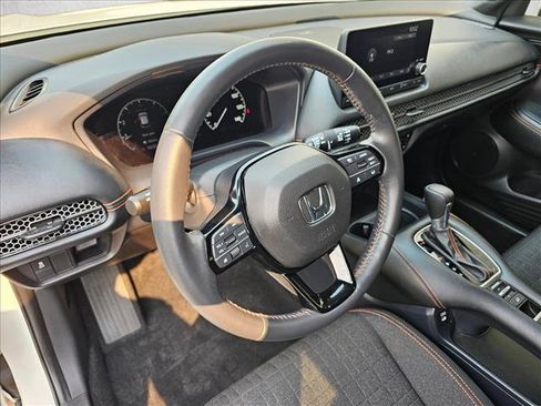 Used 2025 Honda HR-V Sport image 23