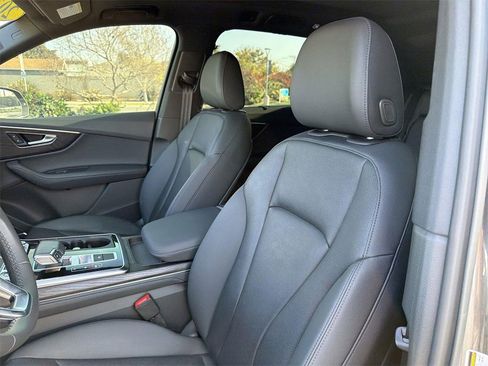 Used 2023 Audi Q7 2.0T Premium Plus w/ Premium Plus Package image 24