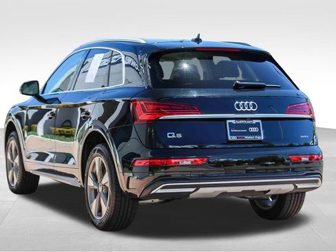 Certified 2023 Audi Q5 2.0T Premium w/ Convenience Package AWD/4WD image 4