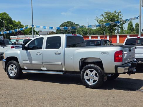 Used 2011 Chevrolet Silverado 2500 LTZ AWD/4WD image 30