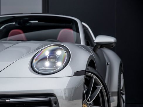 Certified 2022 Porsche 911 Targa 4 image 21