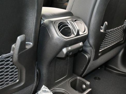 New 2026 Jeep Gladiator Sport image 30