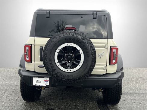 New 2025 Ford Bronco Badlands w/ Sasquatch Package AWD/4WD image 25