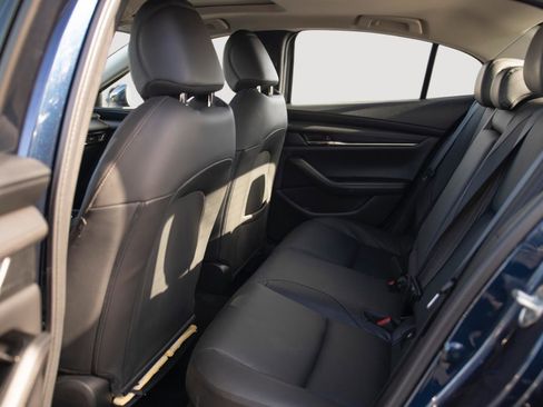 Used 2023 MAZDA MAZDA3 s image 13