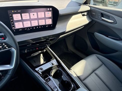 New 2026 Audi Q3 quattro 2.0T AWD/4WD image 25