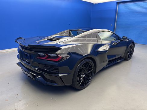 New 2026 Chevrolet Corvette Z06 w/ Stealth Interior Trim Package RWD image 7