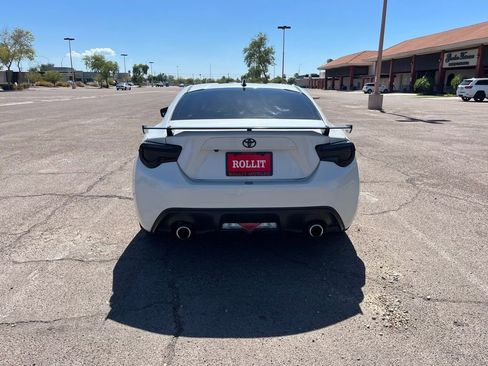 Used 2017 Toyota 86 860 Special Edition image 7
