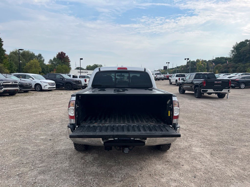 Used 2010 Toyota Tacoma 4x4 Double Cab image 12