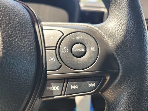 Used 2023 Toyota Corolla LE FWD image 28