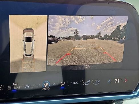 New 2025 Chevrolet Equinox EV LT w/ Active Safety Package 3 FWD image 18