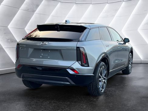 Certified 2025 Cadillac Optiq Sport 2 w/ LPO, Floor Liner Package image 6