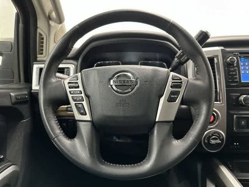 Used 2016 Nissan Titan SL AWD/4WD image 15