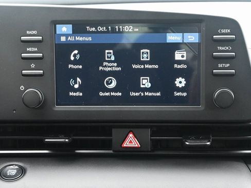 Certified 2025 Hyundai Elantra Sport image 15