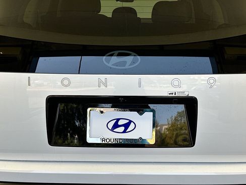 New 2026 Hyundai Ioniq 9 SEL image 22