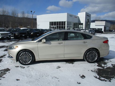 Used 2018 Ford Fusion Titanium image 8
