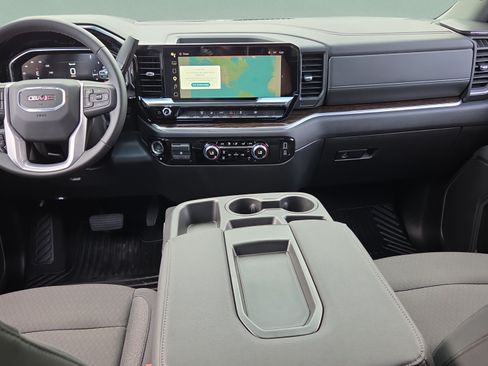 Used 2026 GMC Sierra 2500 SLE AWD/4WD image 12