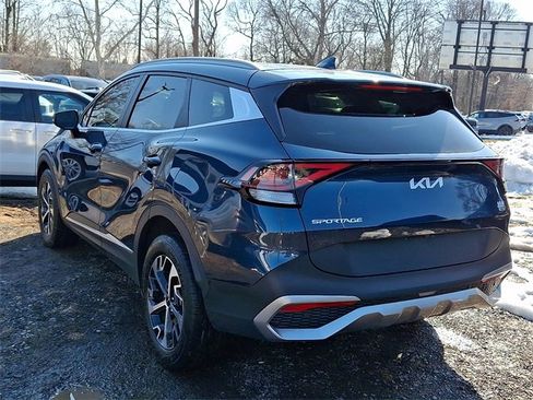 Certified 2023 Kia Sportage EX image 4