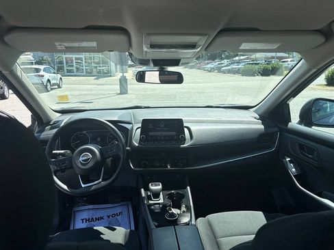 Used 2024 Nissan Rogue S AWD/4WD image 16