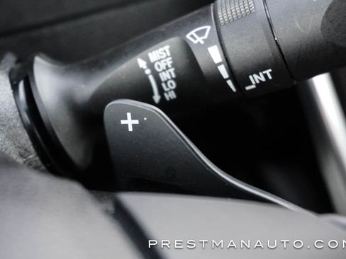 Used 2016 Toyota Camry SE image 26