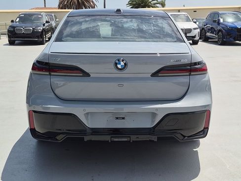Used 2025 BMW i7 eDrive50 w/ M Sport Package RWD image 6