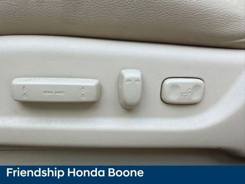 Used 2010 Honda Crosstour EX-L image 16
