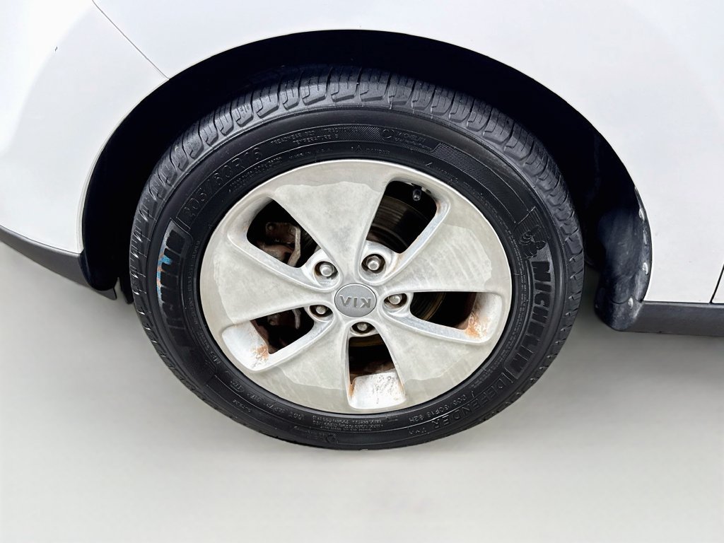 Used 2014 Kia Soul FWD image 35