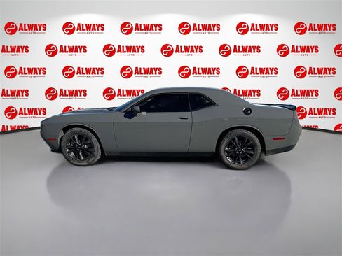 Used 2023 Dodge Challenger SXT w/ Blacktop Package image 9