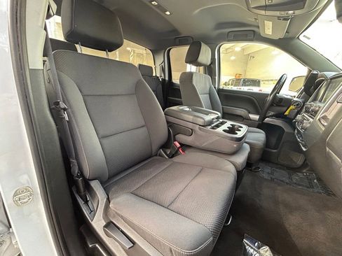 Used 2019 Chevrolet Silverado 1500 LT AWD/4WD image 27