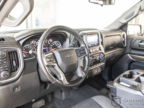 Used 2021 Chevrolet Silverado 1500 RST AWD/4WD image 19