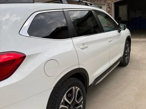 Used 2023 Subaru Ascent Limited w/ Technology Package AWD/4WD image 2