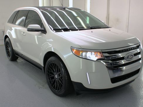 Used 2012 Ford Edge Limited image 11