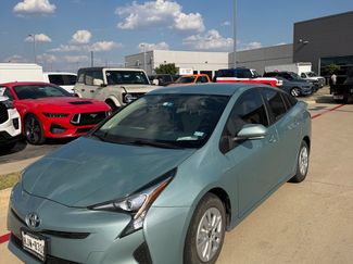 Used 2016 Toyota Prius Two FWD video 3