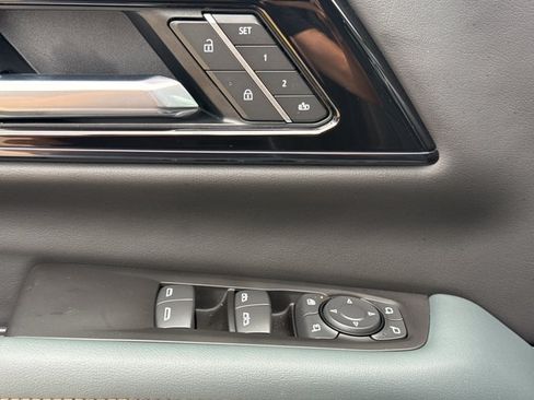 New 2026 GMC Yukon AT4 w/ AT4 Premium Plus Package AWD/4WD image 21