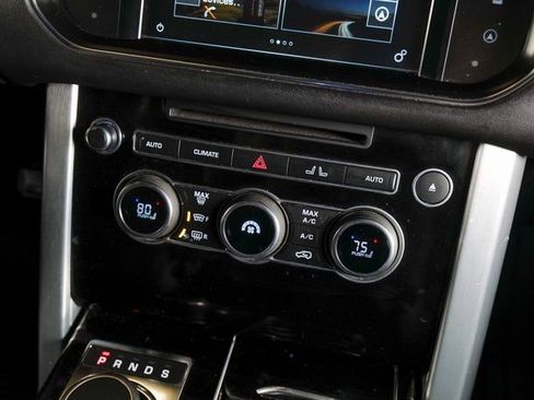 Used 2016 Land Rover Range Rover HSE image 14
