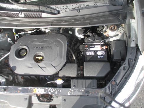 Used 2013 Kia Soul ! FWD image 14