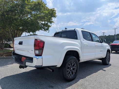 Used 2023 Toyota Tacoma SR5 RWD image 8