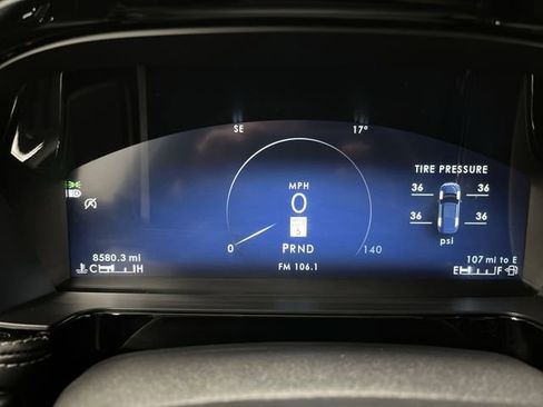 Used 2024 Lincoln Corsair AWD image 17