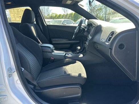 Used 2023 Dodge Charger SXT image 28