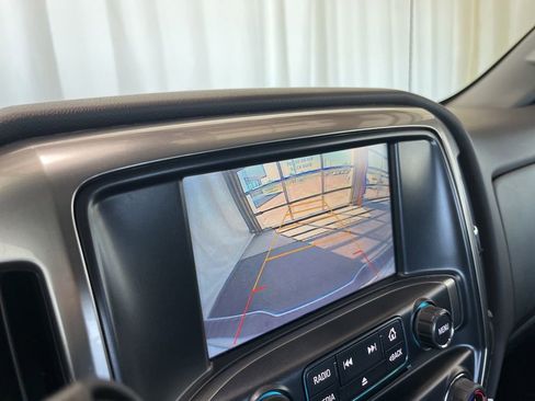 Used 2017 Chevrolet Silverado 1500 LT w/ Redline Edition AWD/4WD image 12